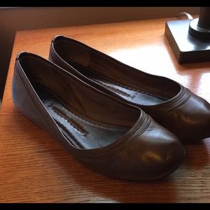 Frye Size 9 Flats
